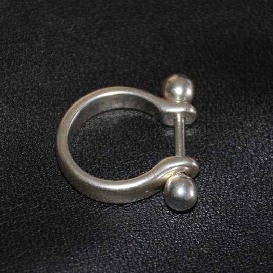 Piercing ring